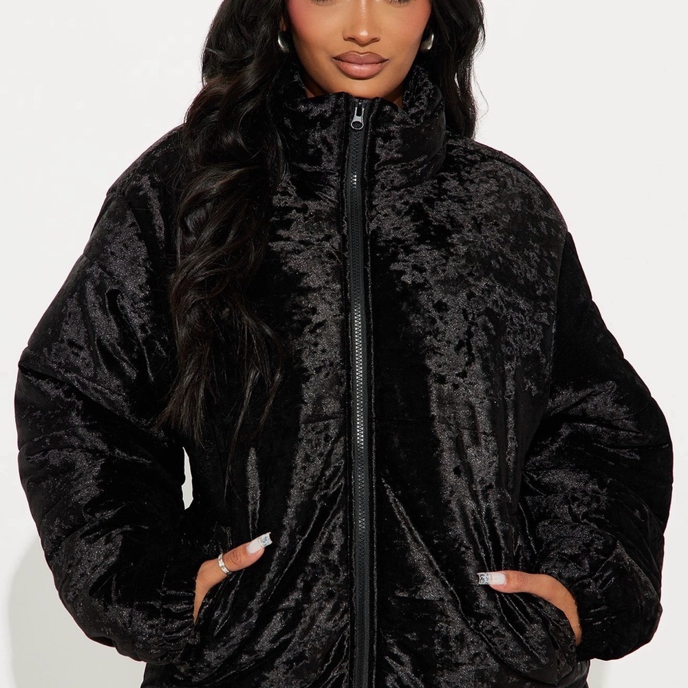Fashion Nova Black Velvet Puffer Jacket